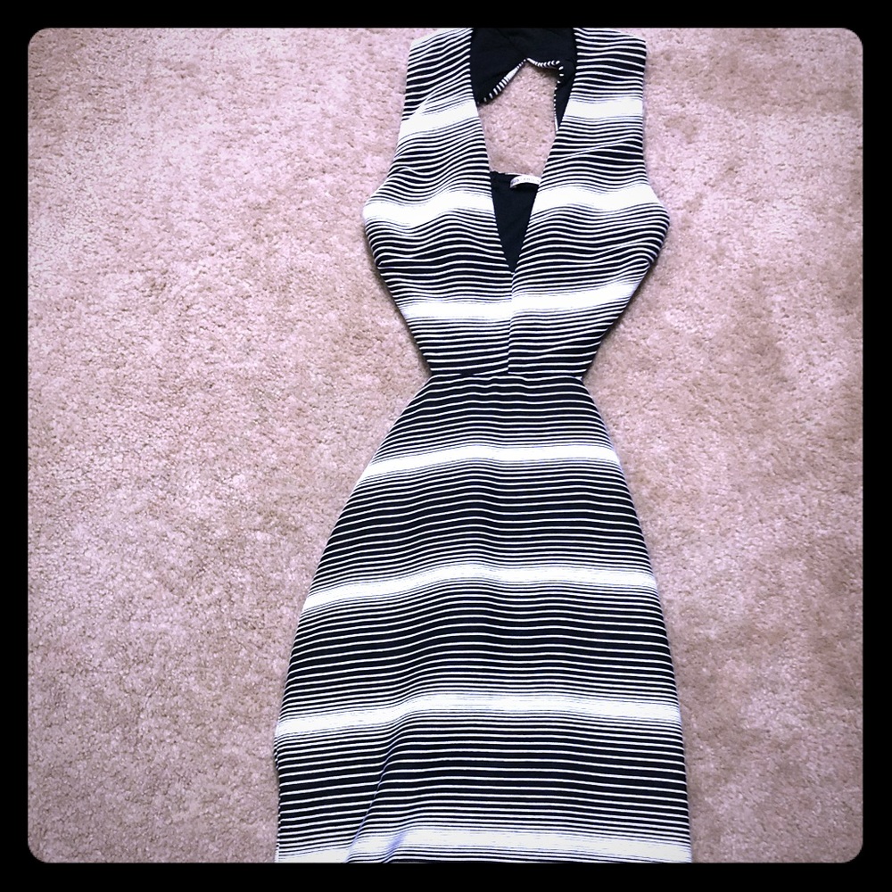 Sexy Black & White dress 🖤🖤🖤